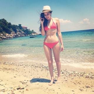Ingrid Bisu feet photo 7