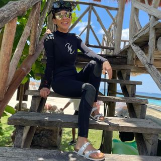 Ingrid Coronado feet photo thumbnail