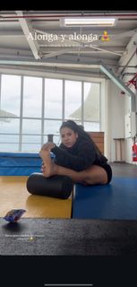 Ingrid De Oliveira feet photo 9