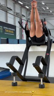 Ingrid De Oliveira feet photo 3