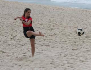 Ingrid Guimarães feet photo 3