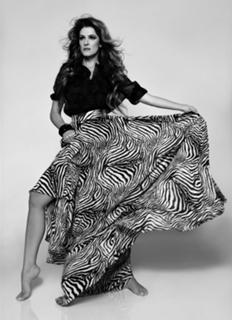 Ingrid Guimarães feet photo 2
