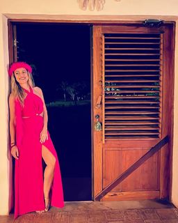 Ingrid Guimarães feet photo 4