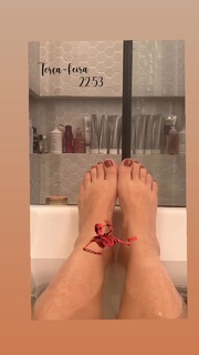 Ingrid Guimarães feet photo 11