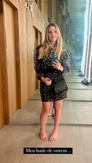 Ingrid Guimarães feet photo 1