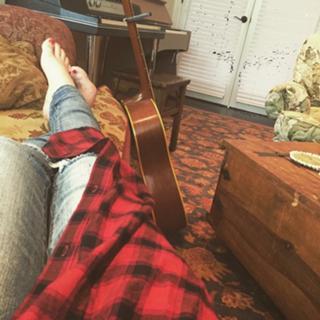 Ingrid Michaelson feet photo 12