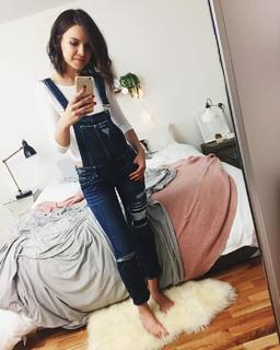Ingrid Nilsen feet photo thumbnail