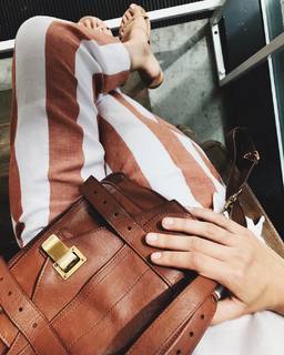Ingrid Nilsen feet photo thumbnail