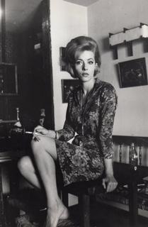 Ingrid Pitt feet photo 10