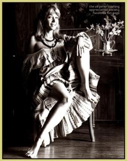 Ingrid Pitt feet photo 8