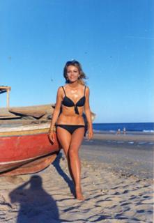 Ingrid Pitt feet photo 18