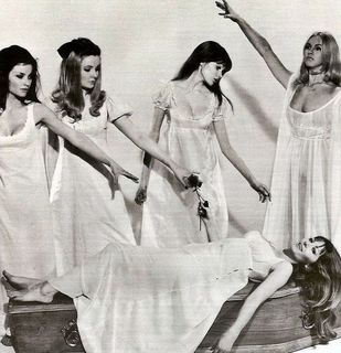 Ingrid Pitt feet photo 14
