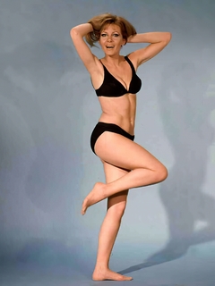 Ingrid Pitt feet photo 7