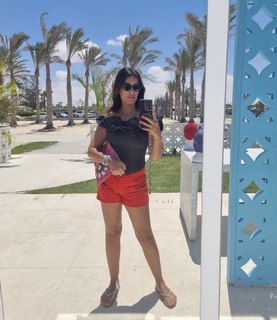 Injy El Mokkaddem feet photo thumbnail