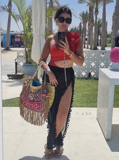 Injy El Mokkaddem feet photo thumbnail