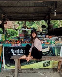 Inka Williams feet photo thumbnail