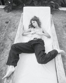 Inka Williams feet photo thumbnail