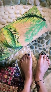 Inna feet photo thumbnail