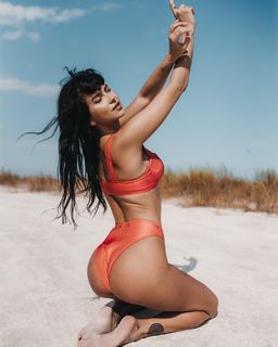 Inna feet photo thumbnail