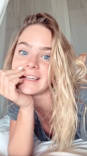 Inna Moll feet photo 3