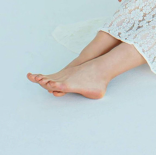 Inori Minase feet photo thumbnail