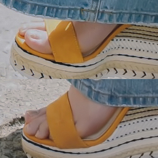 Inori Minase feet photo thumbnail