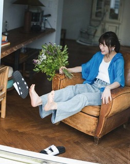 Inori Minase feet photo thumbnail