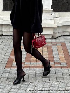 Inst Rinna feet photo 3
