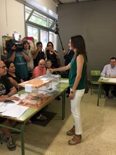 Inés Arrimadas feet photo 6