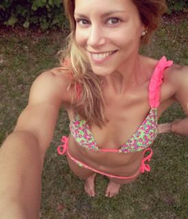 Inés Palombo feet photo 3