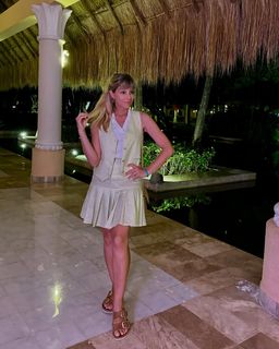 Inés Palombo feet photo 13
