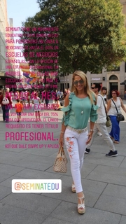 Inés Sainz feet photo thumbnail