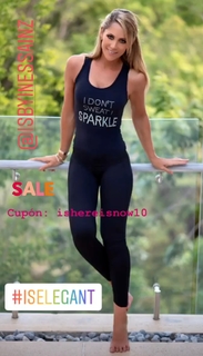 Inés Sainz feet photo thumbnail