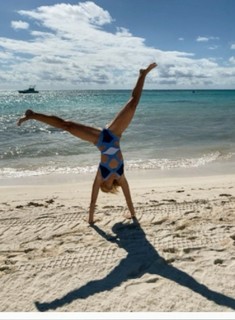 Inés Sainz feet photo thumbnail