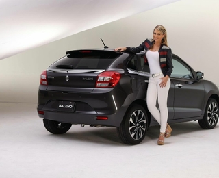 Inés Sainz feet photo thumbnail