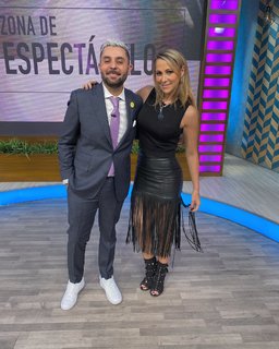 Inés Sainz feet photo thumbnail