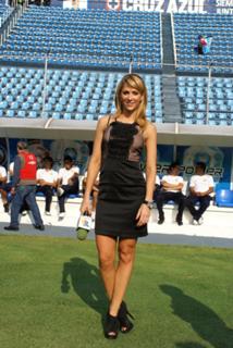 Inés Sainz feet photo thumbnail