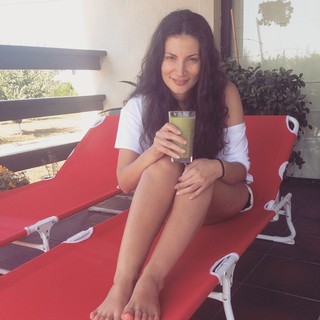Ioana Ginghina feet photo 12
