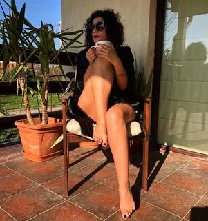 Ioana Ginghina feet photo 1