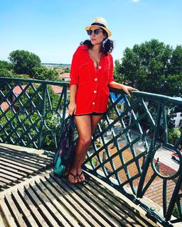 Ioana Ginghina feet photo 10