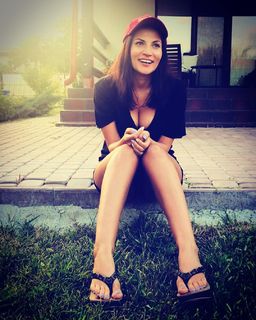 Ioana Ginghina feet photo 10