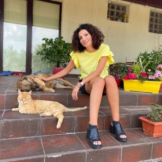 Ioana Ginghina feet photo 9