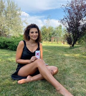 Ioana Ginghina feet photo 7