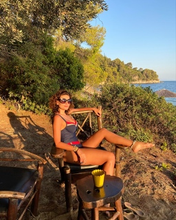 Ioana Ginghina feet photo 11