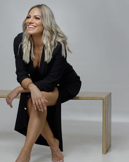 Ioanna Maleskou feet photo 1