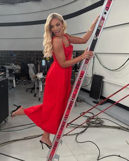 Ioanna Maleskou feet photo 1