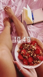 Ioanna Touni feet photo thumbnail