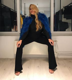 Ioanna Touni feet photo thumbnail