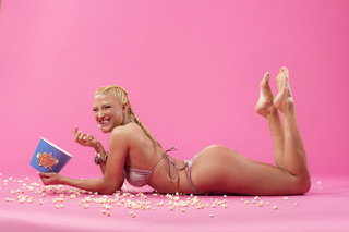 Ioanna Touni feet photo thumbnail