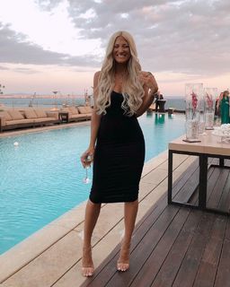 Ioanna Touni feet photo thumbnail